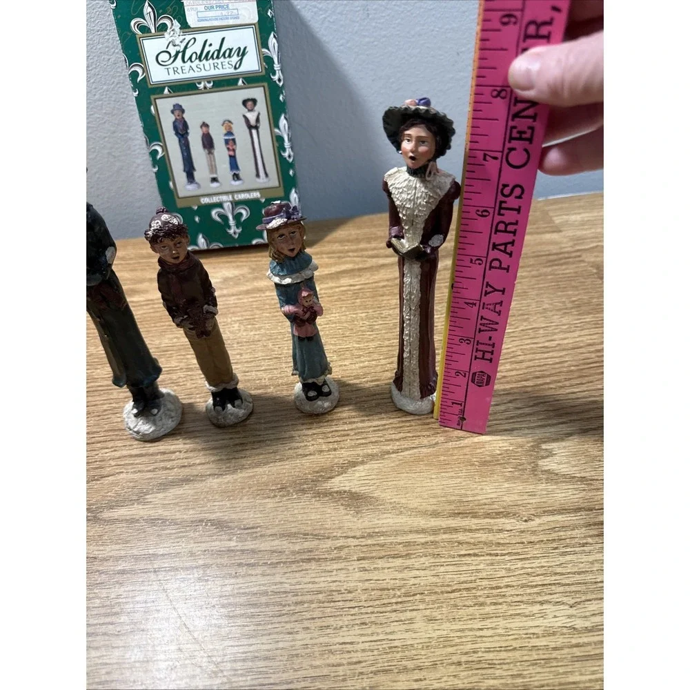 Windsor Collection‎ 4 Christmas Carolers Pencil Figurines Singing